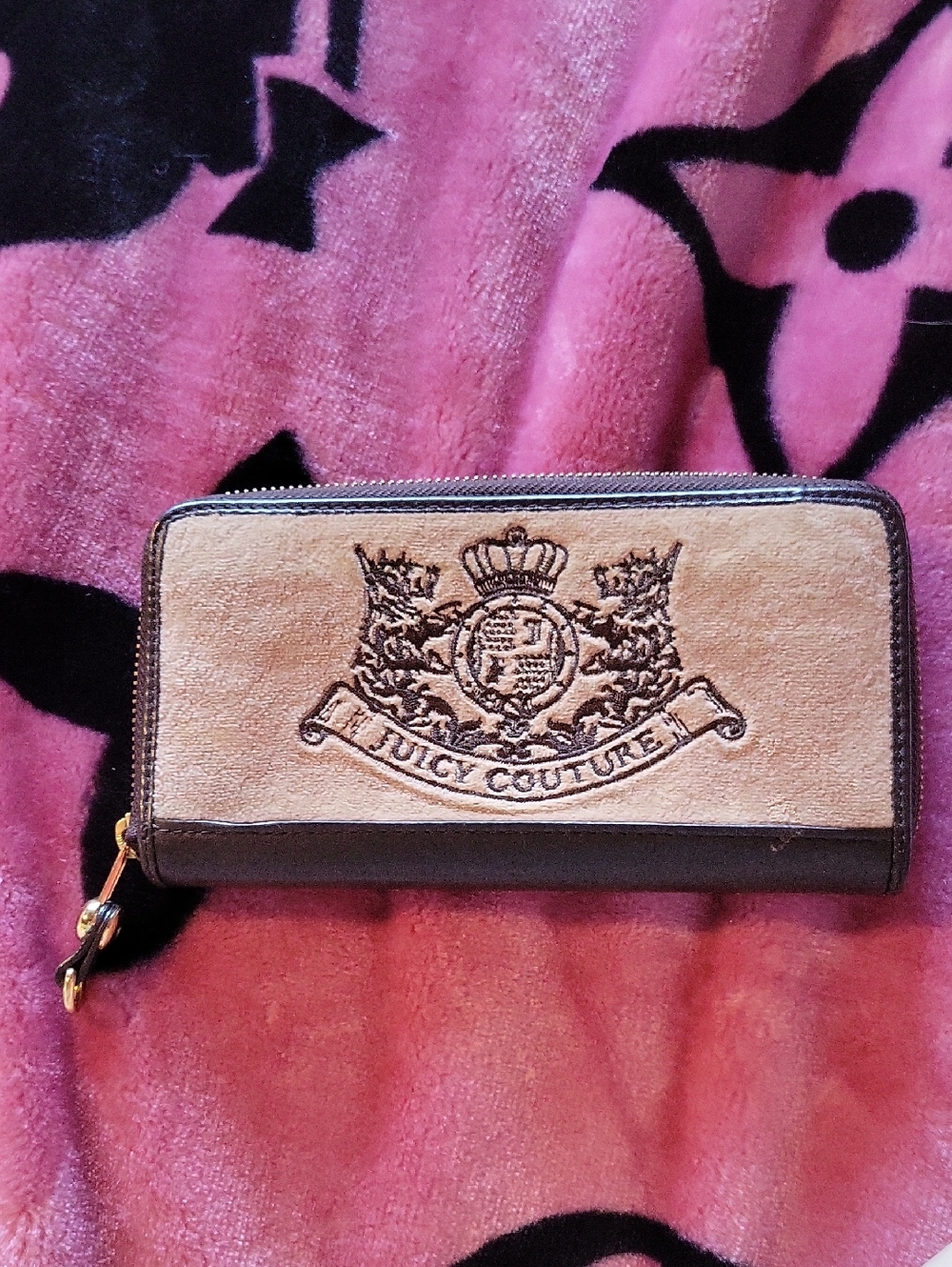 Juicy Couture Light Brown and Dark Brown Embroidered Scottie Zip Wallet